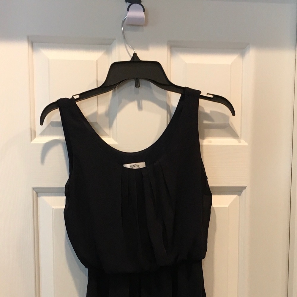 Dress, pleated front.